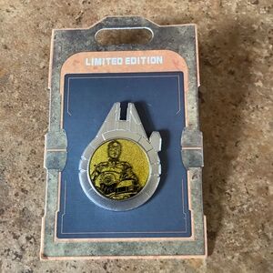 New Disneyland Star Wars LE Pin Millennium Falcon 3-CPO R2D2 Limited Edition